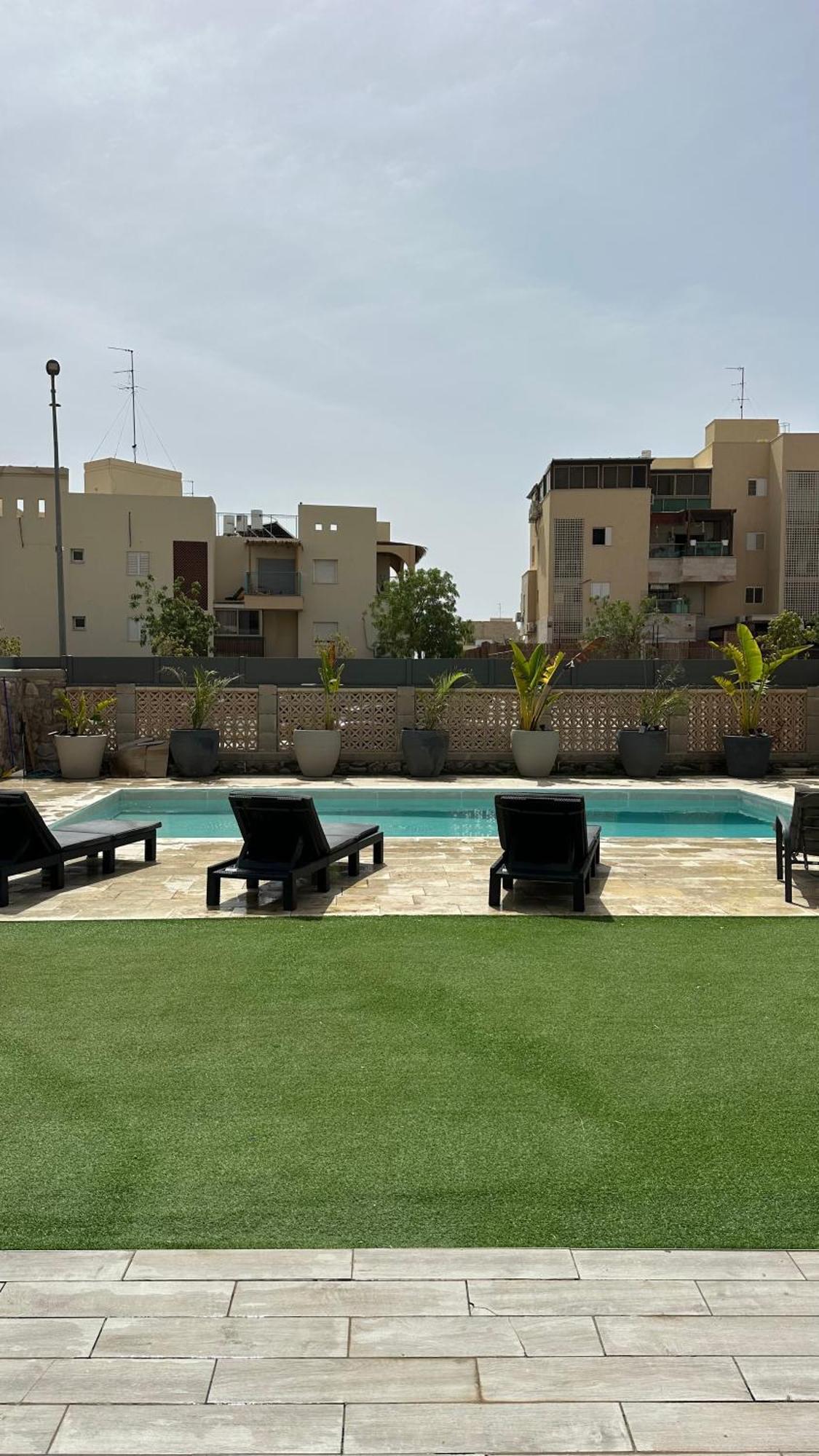 Luxury Garden Floor Appartamento Eilat