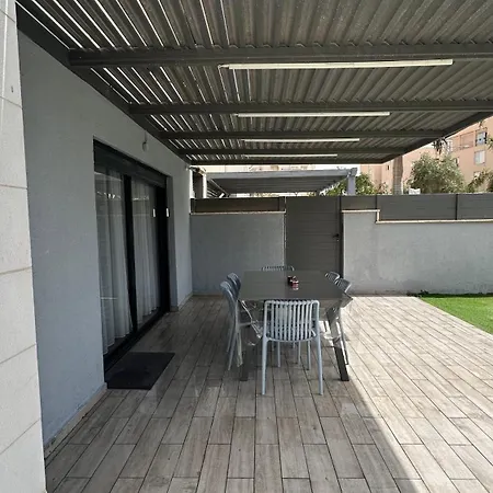 Luxury Garden Floor Eilat Apartment Exterior photo